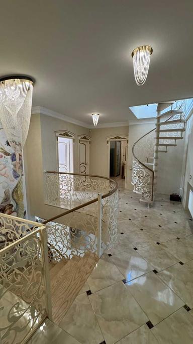 4+-rooms apartment apartment by the address st. Kulikovo pole pl Oktyabrskoy revolyutsii pl (area 292 m²) - Atlanta.ua - photo 21