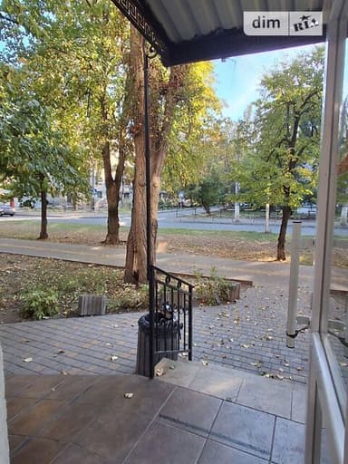 Коммерческая недвижимость по адресу ул. Героев Крут (площадь 50 м²) - imageAlt 13 Коммерческая недвижимость по адресу ул. Героев Крут (площадь 50 м²) - Atlanta.ua - imageAlt 13
