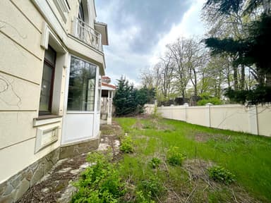 Дом по адресу ул. Дмитриевская (площадь 777 м²) - imageAlt 33 Дом по адресу ул. Дмитриевская (площадь 777 м²) - Atlanta.ua - imageAlt 33