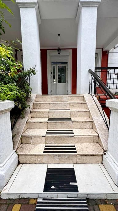 Коммерческая недвижимость по адресу ул. Отрадная (площадь 450 м²) - фото 17 Коммерческая недвижимость по адресу ул. Отрадная (площадь 450 м²) - Atlanta.ua - фото 17