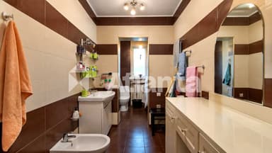 Дом по адресу ул. Одесская (площадь 263 м²) - imageAlt 95 Дом по адресу ул. Одесская (площадь 263 м²) - Atlanta.ua - imageAlt 95