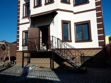 Дом по адресу ул. Пригородская (площадь 320 м²) - imageAlt 13 Дом по адресу ул. Пригородская (площадь 320 м²) - Atlanta.ua - imageAlt 13