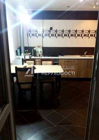 Будинок за адресою вул. Крайня (площа 240 м²) - фото 10 Будинок за адресою вул. Крайня (площа 240 м²) - Atlanta.ua - фото 10