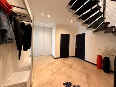 Дом по адресу ул. Спортивная (площадь 260 м²) - imageAlt 123 Дом по адресу ул. Спортивная (площадь 260 м²) - Atlanta.ua - imageAlt 123