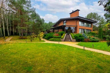 Дом по адресу (площадь 1080 м²) - imageAlt 35 Дом по адресу (площадь 1080 м²) - Atlanta.ua - imageAlt 35