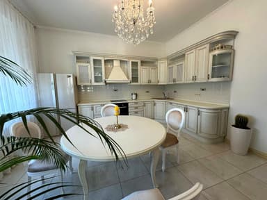 Дом по адресу ул. Торговая (площадь 250 м²) - imageAlt 12 Дом по адресу ул. Торговая (площадь 250 м²) - Atlanta.ua - imageAlt 12