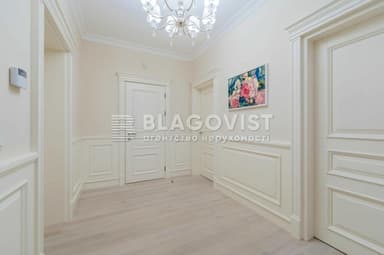 Дом по адресу ул. Центральная (площадь 550 м²) - imageAlt 127 Дом по адресу ул. Центральная (площадь 550 м²) - Atlanta.ua - imageAlt 127