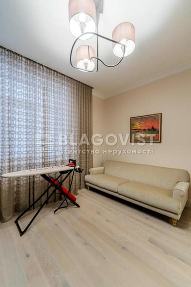 Дом по адресу ул. Центральная (площадь 550 м²) - imageAlt 117 Дом по адресу ул. Центральная (площадь 550 м²) - Atlanta.ua - imageAlt 117