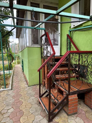 Дом по адресу ул. Южная (площадь 180 м²) - imageAlt 222 Дом по адресу ул. Южная (площадь 180 м²) - Atlanta.ua - imageAlt 222