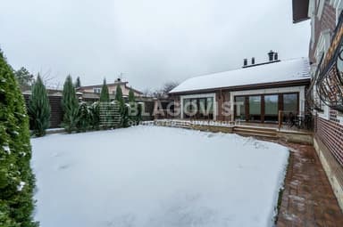 Дом по адресу ул. Центральная (площадь 550 м²) - imageAlt 145 Дом по адресу ул. Центральная (площадь 550 м²) - Atlanta.ua - imageAlt 145